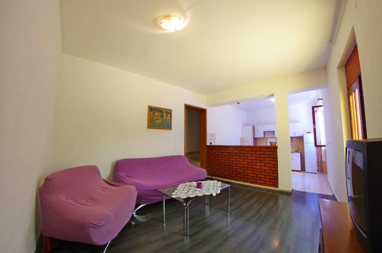 Large And Charming Near With Big & Sunny Terrace * Sumartin